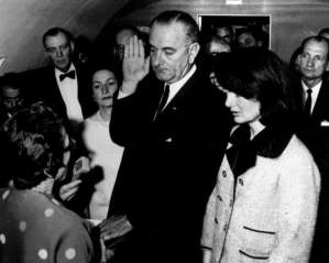 Lyndon B. Johnson sworn in beside Jackie Kennedy. Creative Commons